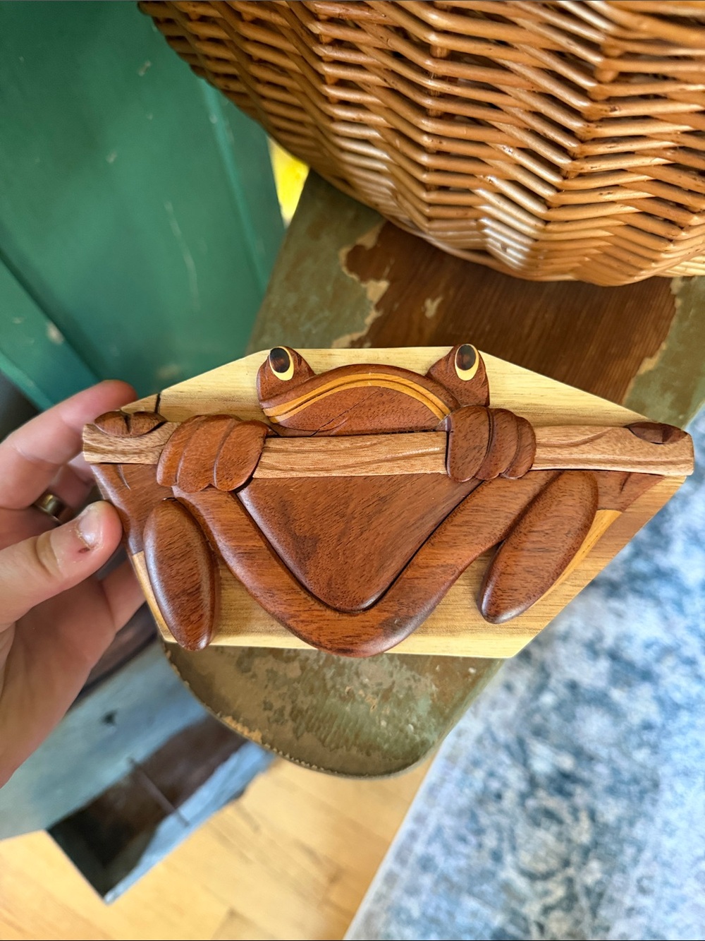 FROG  Beautifully Handcrafted Carved Wooden Puzzle Jewelry Trinket Box